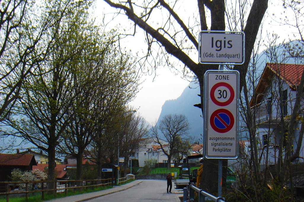 Signalisation Tempo-30, Igis